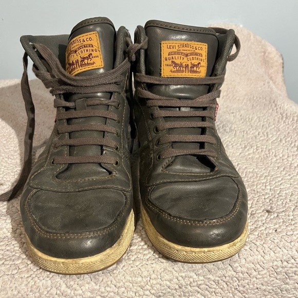 Levis High tops 10 - Picture 1 of 5